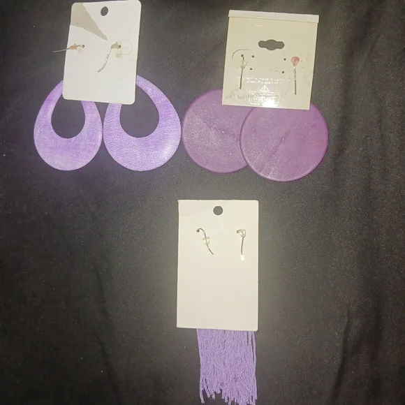 NEW Bundle of Women purple earrings - Picture 5 of 5